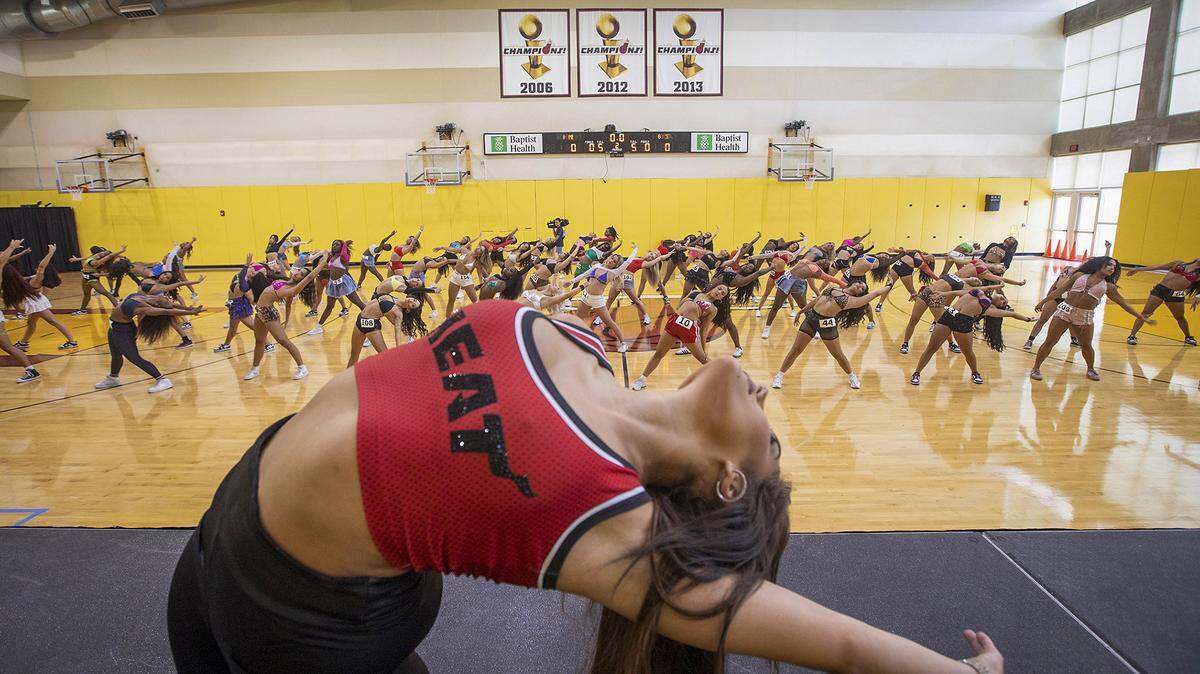 Madison Cantor Hadley leads contestants through different routines as hundreds of dancers from across the country audition for a spot on next season's Heat dancers team at the Kaseya Center in Miami on Saturday, July 26, 2025.
