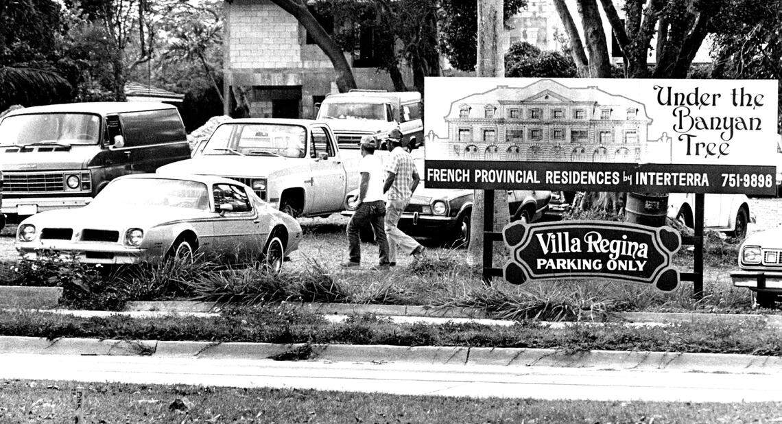 In the 1980s, construction workers from Villa Regina Interterra Corp. head for their parked cars across the street at another Interterra site on Brickell Avenue.