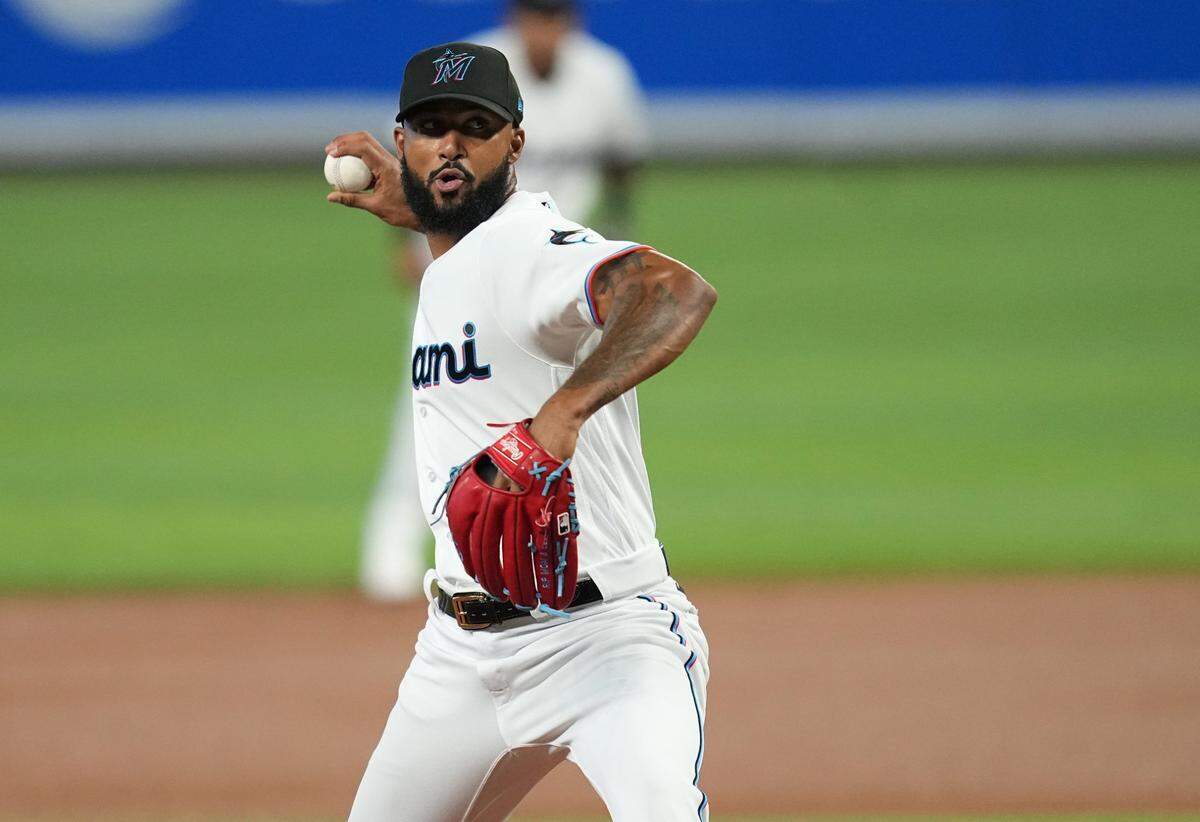 Miami Marlins starting pitcher Sandy Alcantara (22) pitches against the Arizona Diamondbacks in the first inning at loanDepot Park on Sunday, April 16, 2023.