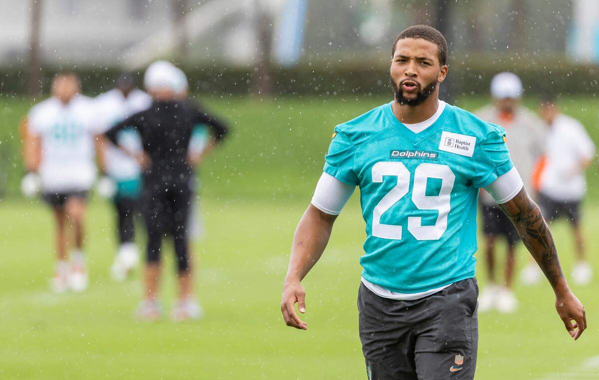 Miami Dolphins safety Dante Trader Jr. (29) attends Organized Team Activities at the Baptist Health Training Complex on Tuesday, June 3, 2025, in Miami Gardens, Fla.