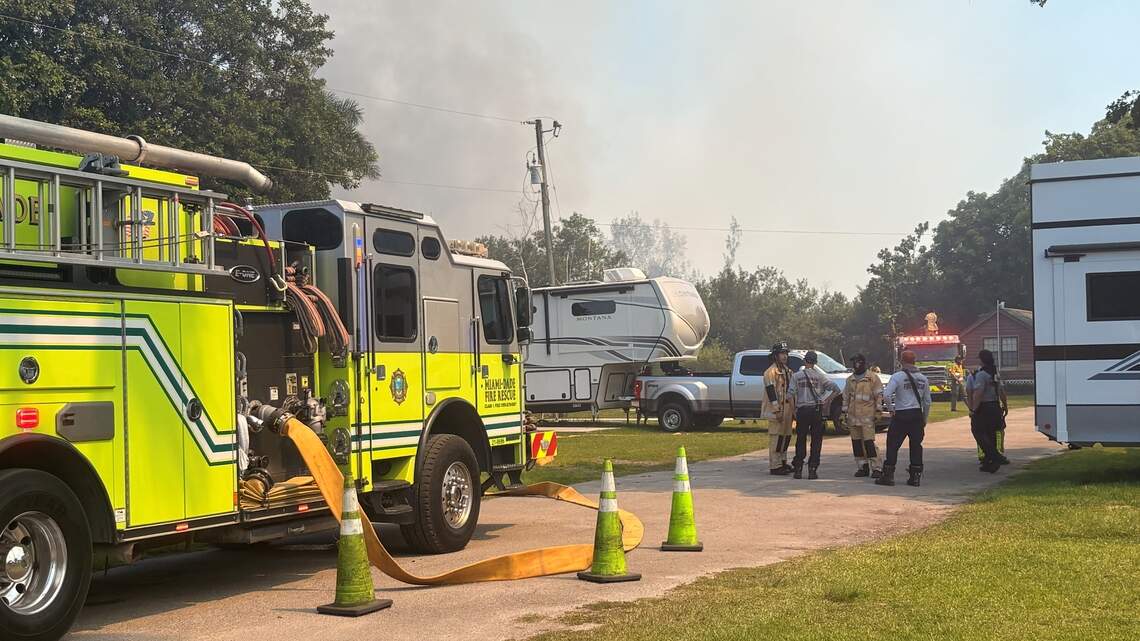 Florida City brush fire fills air with smoke and ash, causes traffic delays