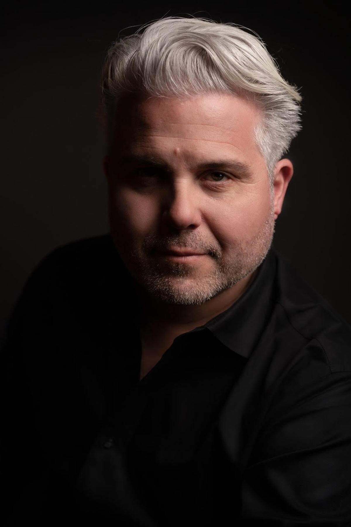 Adam Epstein, Broadway producer and political pundit, died at age 49 on Aug. 13, 2024.