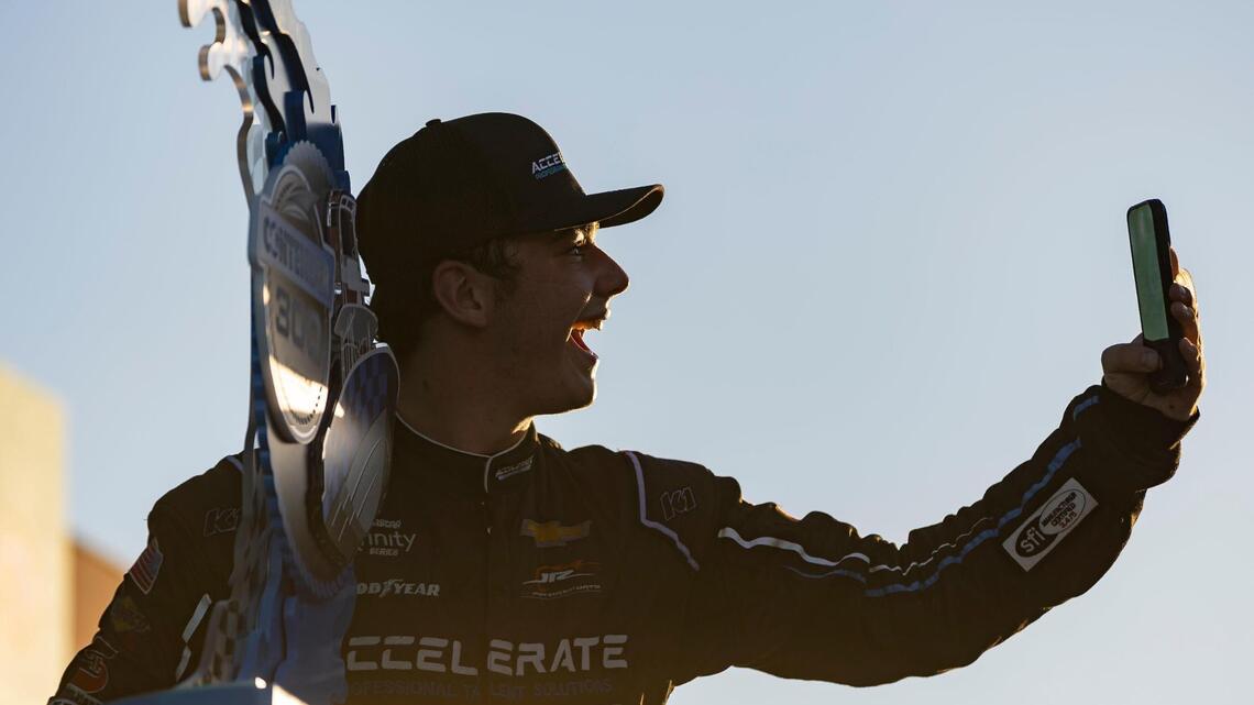 Custer’s flat tire paves way for Mayer’s Homestead win, Xfinity Series Championship 4 spot