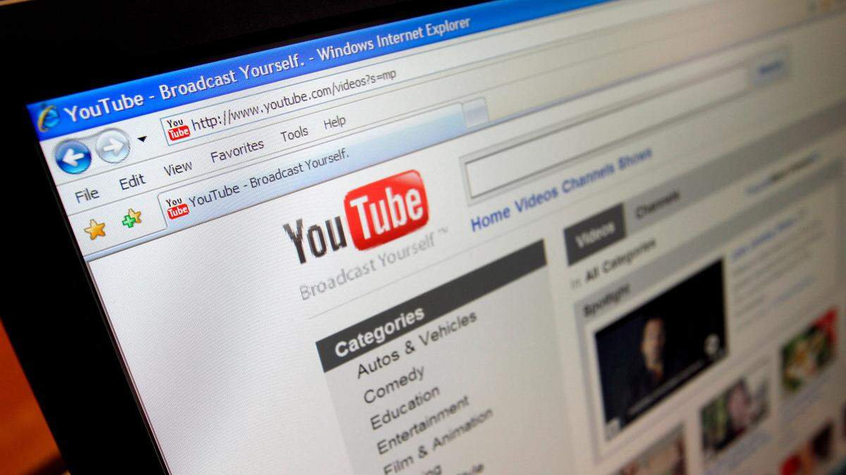 This image shows the YouTube Web site Thursday March 18, 2010, in Los Angeles. (AP Photo/Richard Vogel)