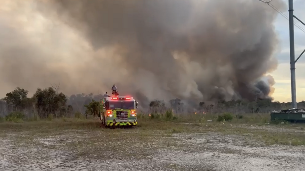 Smoke from the Quarry 2 brush fire in Miami‑Dade prompted a Broward County air quality alert; residents with respiratory issues should avoid outdoor exposure.