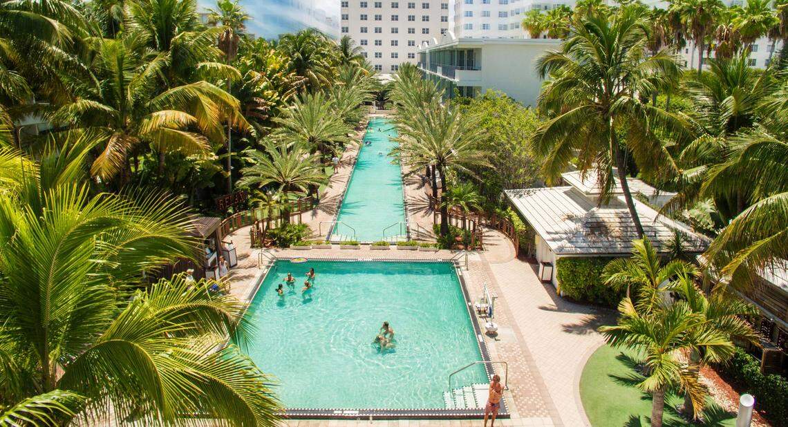 La piscina del National Hotel.