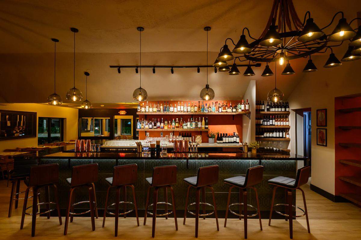 La barra en Casa MX en Miami.