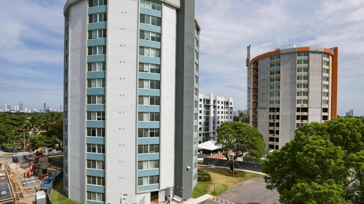 La nueva unidad de alquiler de apartamentos Brisas del Este, en una imagen del 27 de abril de 2022. El jueves es la gran inauguración de la comunidad de viviendas asequibles de ocho pisos en e Allapattah.i