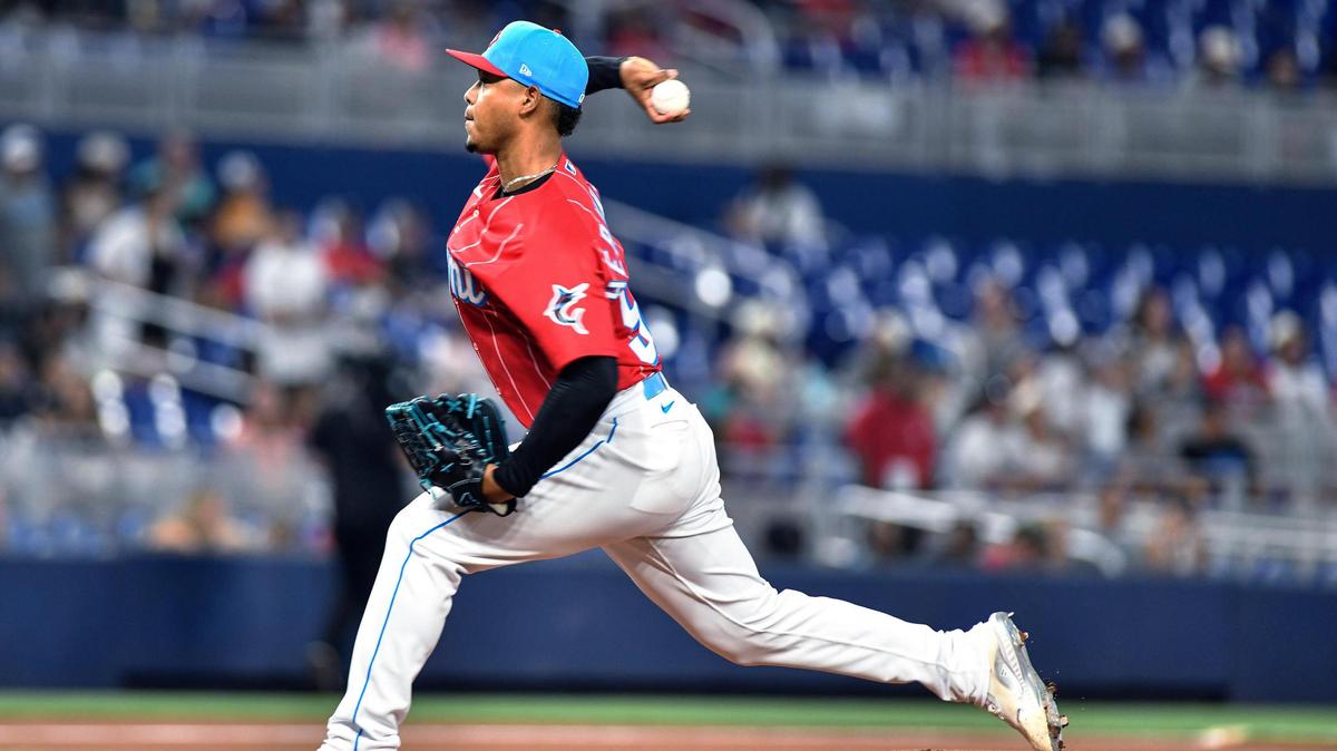 Miami Marlins starting pitcher Elieser Hernandez throws during the first inning of the team’s baseball game against the Atlanta Braves, Saturday, May 21, 2022, in Miami. (AP Photo/Gaston De Cardenas)