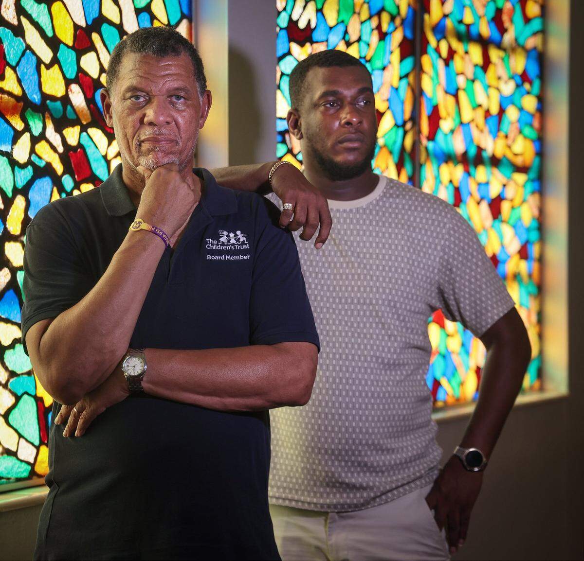 Richard P. Dunn II, a la izquierda, se asoció con Prospera Real Estate, con sede en Coral Gables, para construir un proyecto de viviendas. Richard P. Dunn II junto a su hijo Brandon R. Dunn, actual pastor de la Faith Community Baptist Church en la zona no incorporada de Miami-Dade, cerca de North Miami.