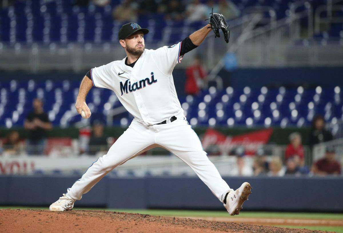 Miami Marlins relief pitcher Cole Sulser (31) pitches to close out the game against the Washington Nationals at loanDepot park in Miami on Tuesday, June 7, 2022.