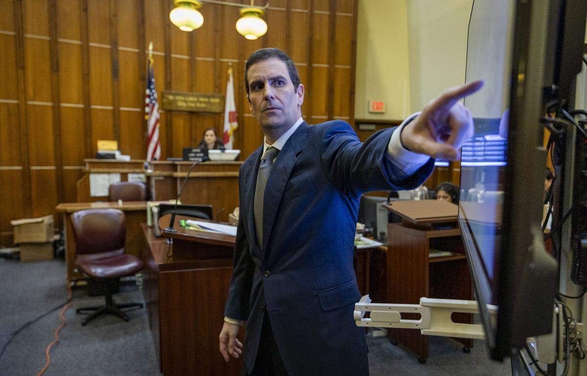 Miami, FL, October 16, 2025 - Defense attorney Ayuban Tomas, delivers his closing arguments in the murder trial of Daisy Link, who made headlines for getting pregnant while being held in TGK. Link is accused of fatally shooting her long-time partner in the leg in Homestead.