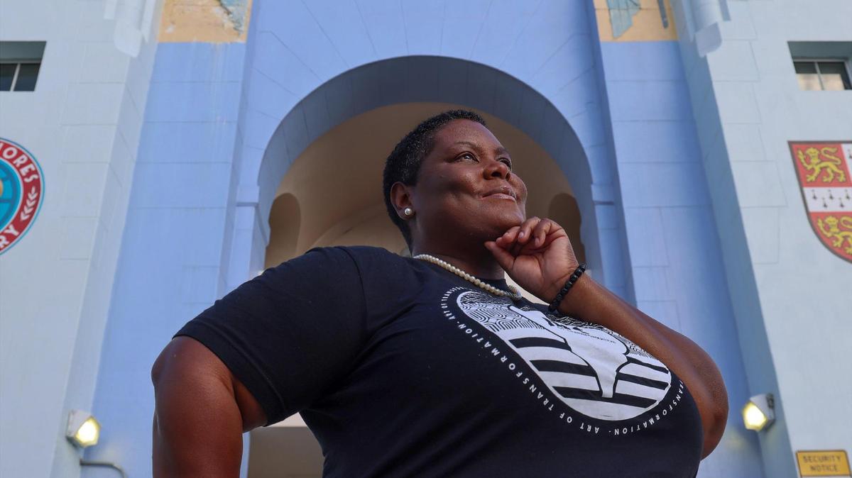 Nakia Bowling founded an after-school program that is making a significant impact. The program, which focuses on enrichment through photography, aerial activities, dance, and art, is offered at three schools.
