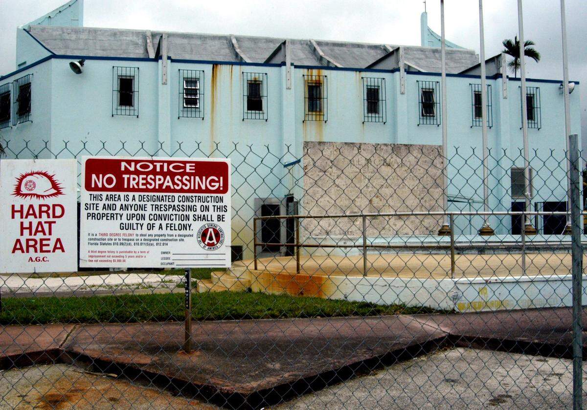 In 2004, the old Young Circle amphitheater about to be demolished.