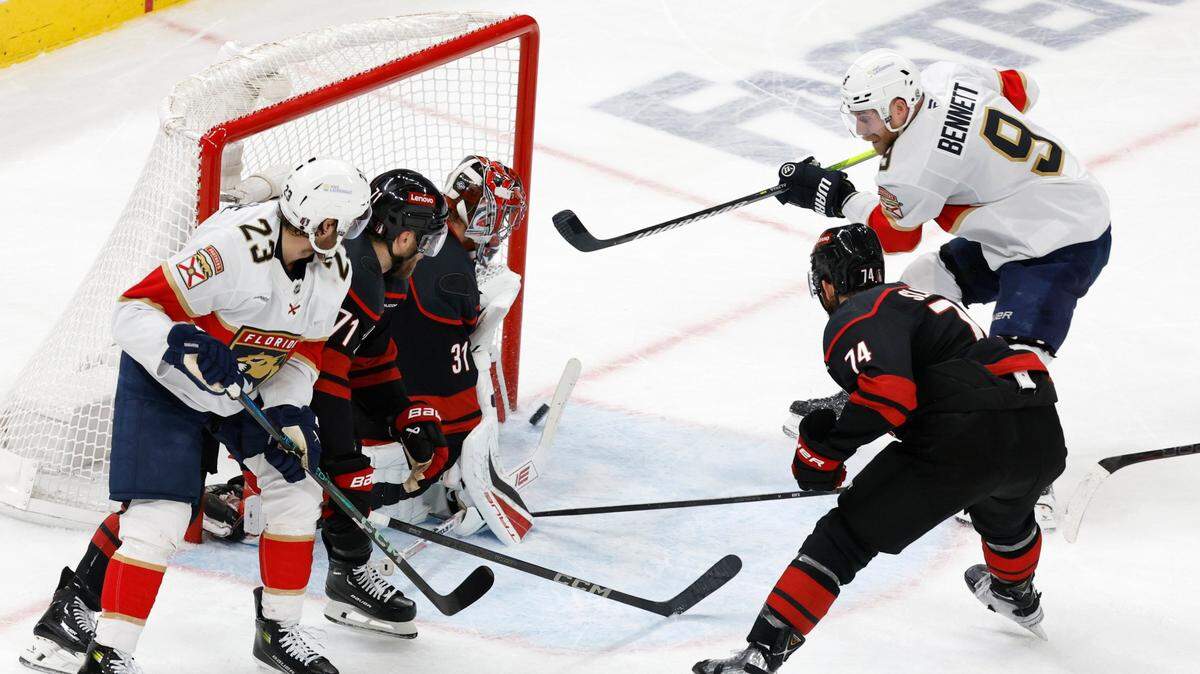 Panthers’ Sam Bennett (9) scores on Carolina’s Frederik Andersen (31) during the second period of the Carolina Hurricanes’ game against the Florida Panthers in Game 2 of the Eastern Conference Final at the Lenovo Center in Raleigh, N.C., Thursday, May 22, 2025.