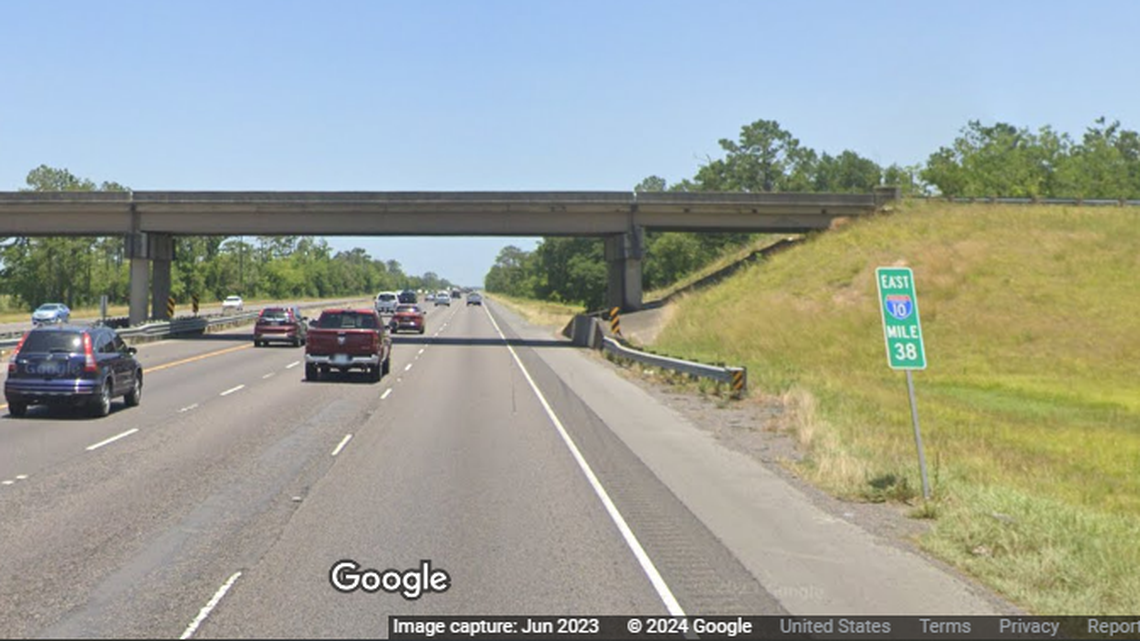 The traffic stop happened around 10 a.m. on Thursday, March 7, near mile marker 38 on Interstate 10 in southwest Louisiana, officials say.
