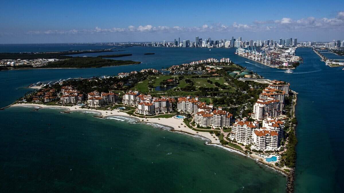Fisher Island es conocida por su exclusividad y por sus casas y condominios de ultralujo.