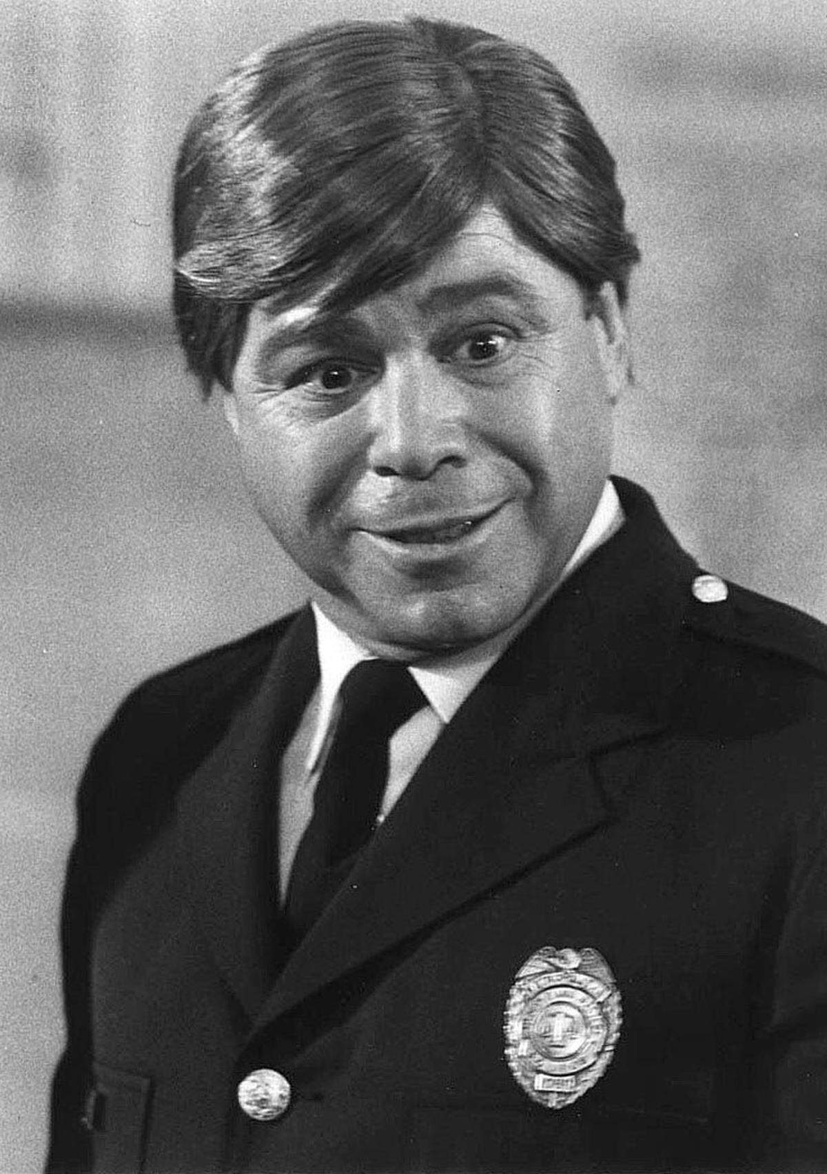 Promotional photo of Art Metrano from his role as Lt. Mauser in “Police Academy 2” and “Police Academy 3” in 1985 and 1986.