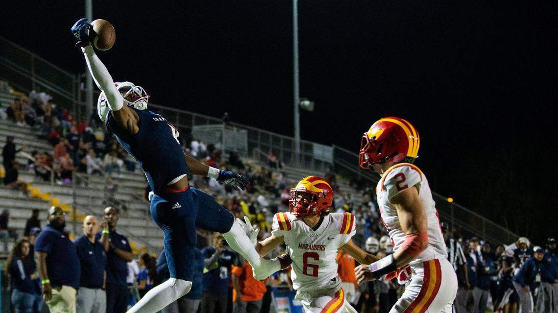 Here are the top 25 recruits in Broward County for 2023 high school football season