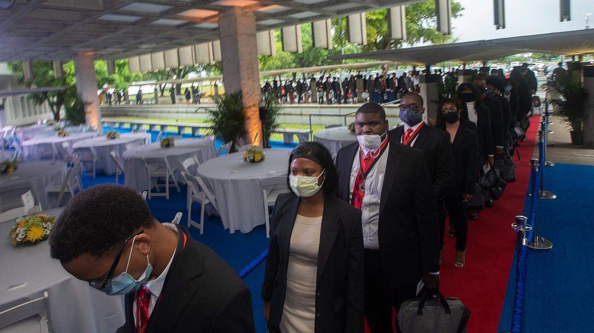 Students in line during The 5000 Role Models Excellence Project inaugural class at MDC North Campus Conference Center on Tuesday June 6., 2021.