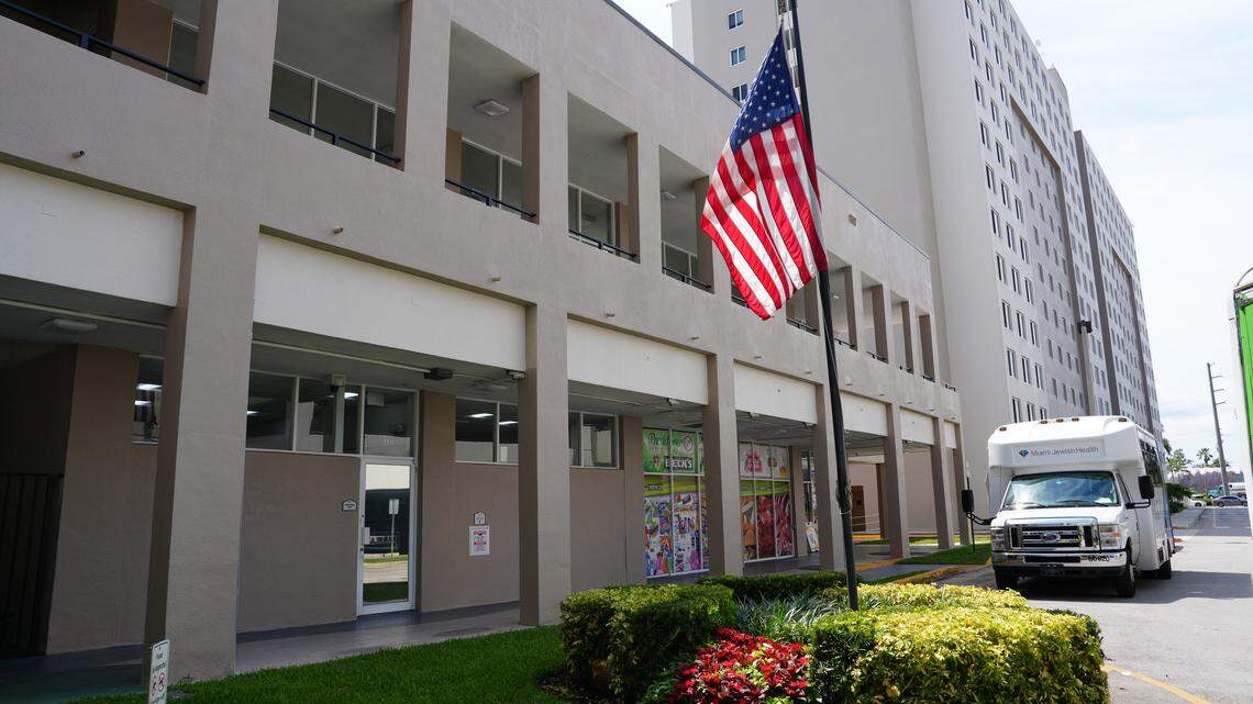 Hialeah mayor offers free rent for a year to spur business growth in east area