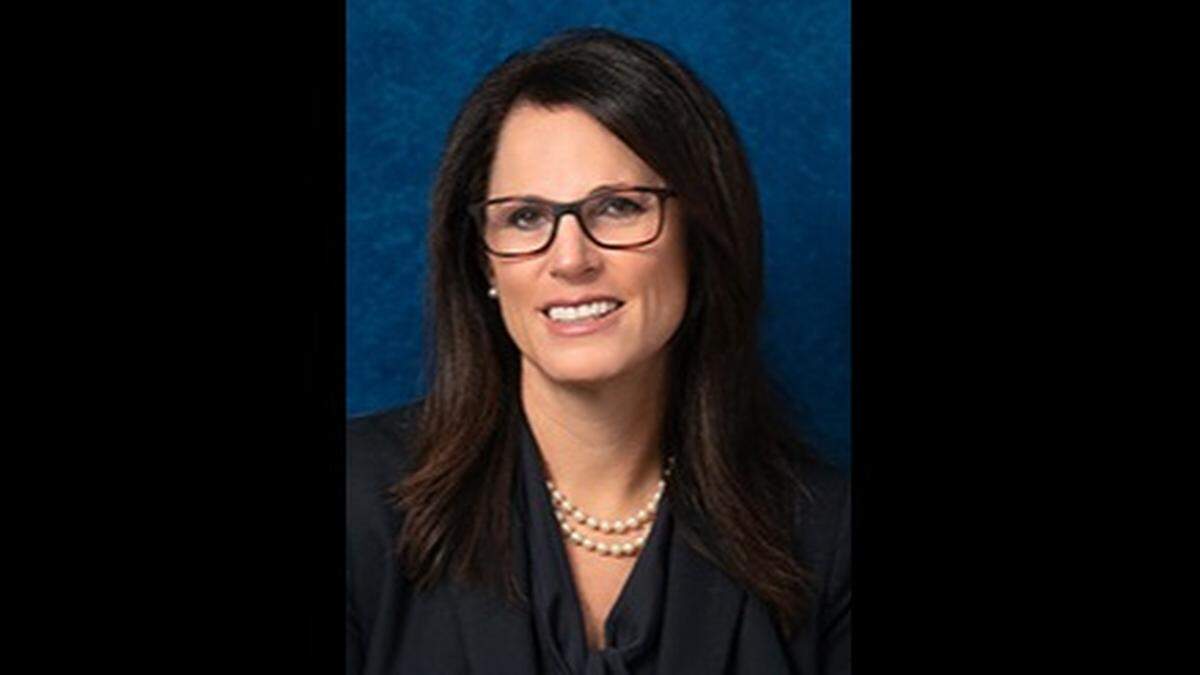 Florida state Sen. Tina Polsky, D-Boca Raton, who is being treated for breast cancer, said state Surgeon General Joseph Ladapo refused her request to wear a mask when visiting her office in October 2021. Senate President Wilton Simpson, R-Trilby, called Ladapo’s behavior “unprofessional.”