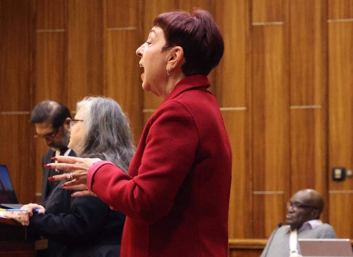 State prosecutor Abbe Rifkin, center, speaks during opening arguments in the trial of Harrel Braddy, right, who was convicted of leaving a 5-year-old girl in the Everglades in 1998, and appeared in Courtroom 4-1  Tuesday, Jan. 20, 2026, at the Richard E. Gerstein Justice Building in Miami, Florida.  Left to right are defense attorneys Khurrum Wahid, Carmen Vizcaino, prosecutor Abbe Rifkin, and Harrel Braddy. 