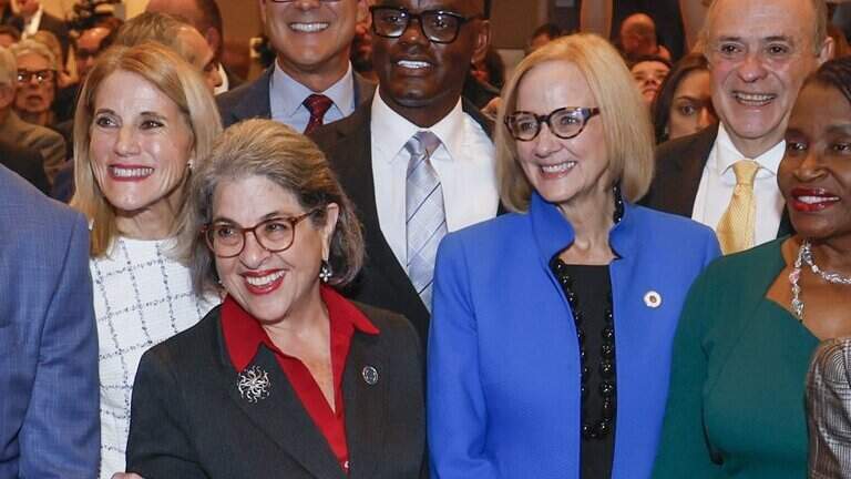 Arsht Center wants digital billboards. County mayor approves. Miami mayor does not