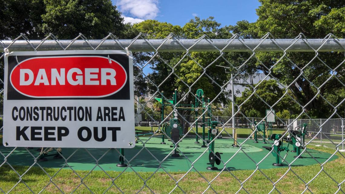 The outdoor gym is fenced off while the political battle over gym equipment installation at Miami’s downtown Maurice A. Ferré Park is resolved when the issue goes to a referendum in the August primary.