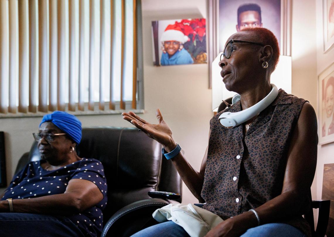 Everlina Chandler, right, speaks to other Little River Farms neighborhood residents about concerns over becoming a city. “Property value is going down because of less ownership, and with rentals, you bring in people who don’t really care about the city,” said Chandler.