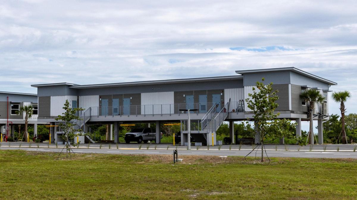 Vista exterior de Flamingo Lodge en del Parque Nacional de los Everglades en Homestead, Florida, el viernes 20 de octubre de 2023.