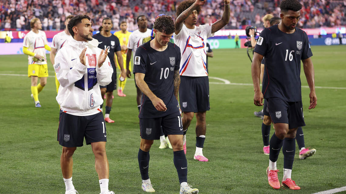 U.S. coach Pochettino rests nine starters, USA loses to Turkey, on to Round of 32