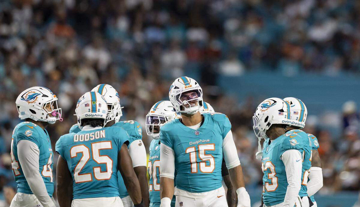 Miami Dolphins linebacker Jaelan Phillips (15) looks on after a play against the Baltimore Ravens in the first half of an NFL game at Hard Rock Stadium on Thursday, Oct. 30, 2025, in Miami Gardens, Fla.