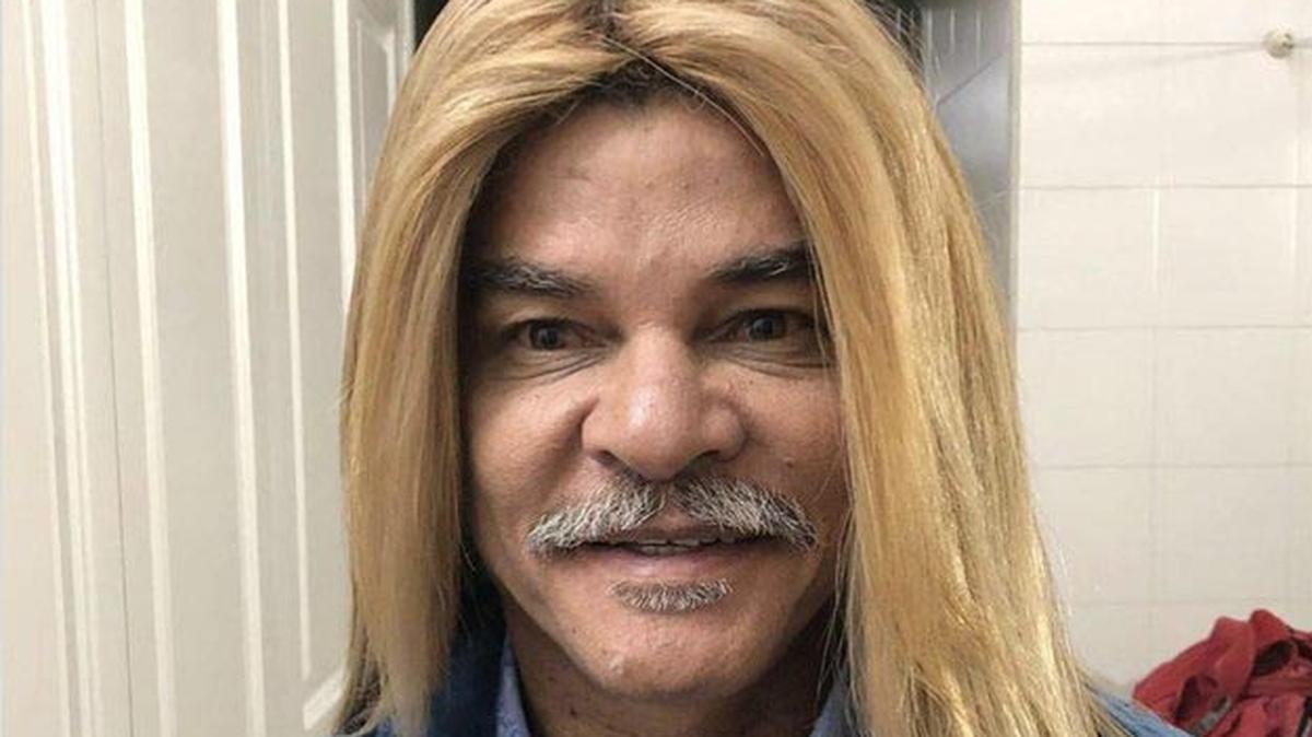 Colombia legend Carlos Valderrama showed off a new look with straight hair on Instagram Credit: INSTAGRAM / @PIBEVALDERRAMAP