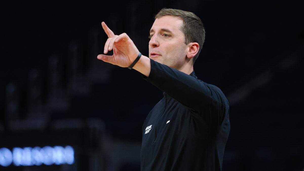 Para el entrenador del Heat, Dan Bisaccio, la liga de verano ha representado un tipo diferente de oportunidad. Ahora su equipo va a luchar por la discusión del título este lunes ante los  Grizzlies de Memphis. 