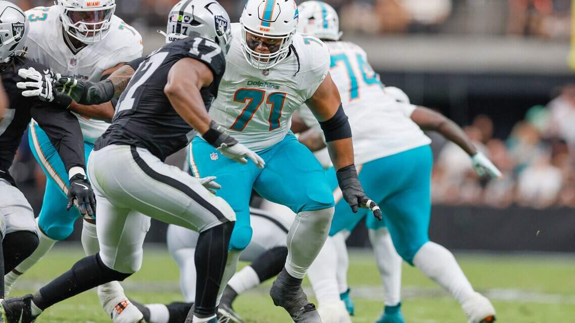 The Dolphins’ reality with Flores’ looming blitzes. And news from locker room