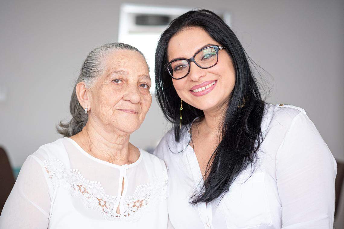 Sara Mouallen Silva brought her 75-year-old mother Esther to Panama after hyperinflation in Venezuela skyrocketed. She says that it was not only the best decision for both, but also a cheaper one.