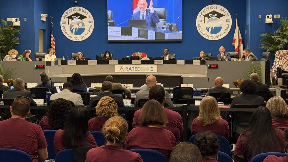 Report shows bigger enrollment drop than first-day count for Broward Schools