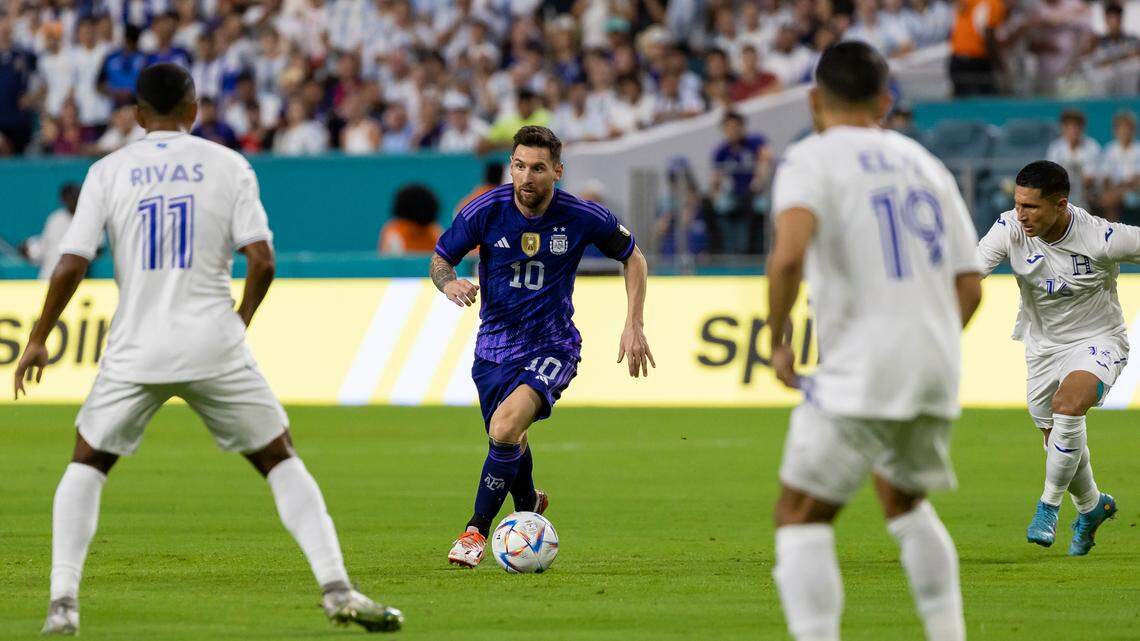 Lionel Messi to Inter Miami rumors heat up, team sources confirm talks have advanced