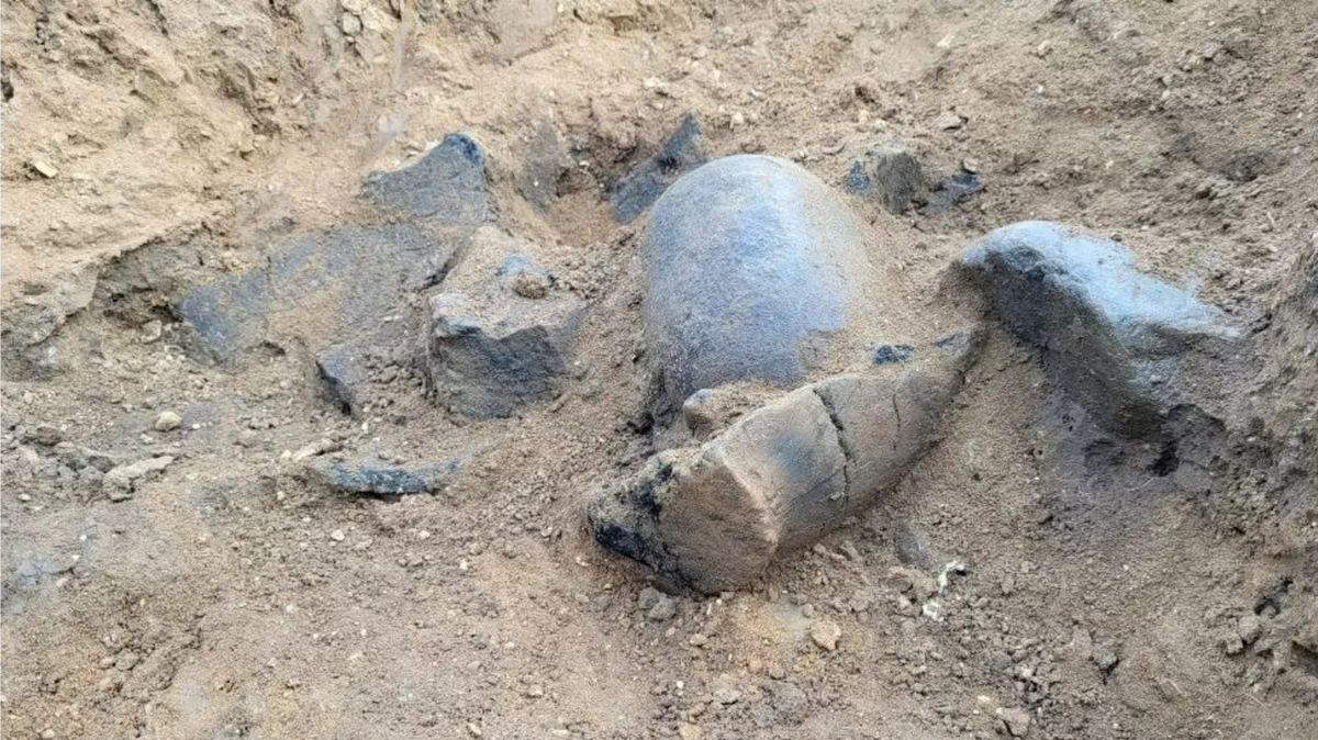 Pottery found in the pit.
