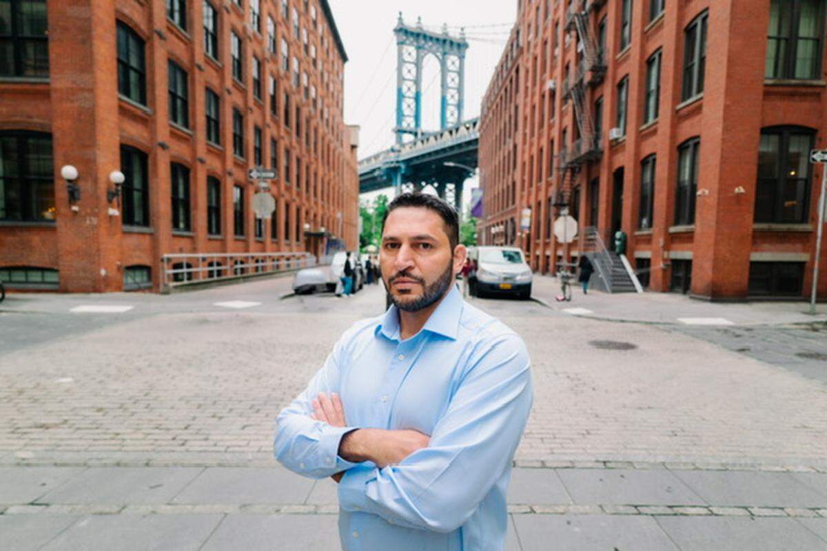 Zohny Zohny recently started a medical research company called Zeta Analytica to explore ways of quantifying consciousness, inspired in part by his experience with Larry Black Jr. in 2019. He also will be joining the West Virginia University Rockefeller Neuroscience Institute in October.