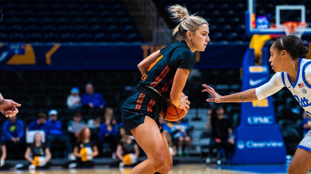 Haley Cavinder recorded a double-double (22 points, 11 rebounds) to lead the Miami Hurricanes to a road win over Pitt in their ACC opener.