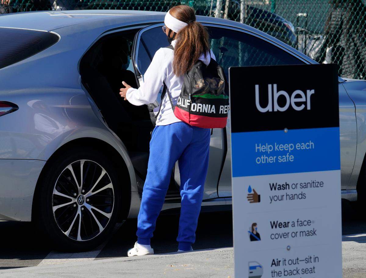 Ride-share company Uber ended its COVID-19 mask requirement for passengers and drivers on April 18, 2022.