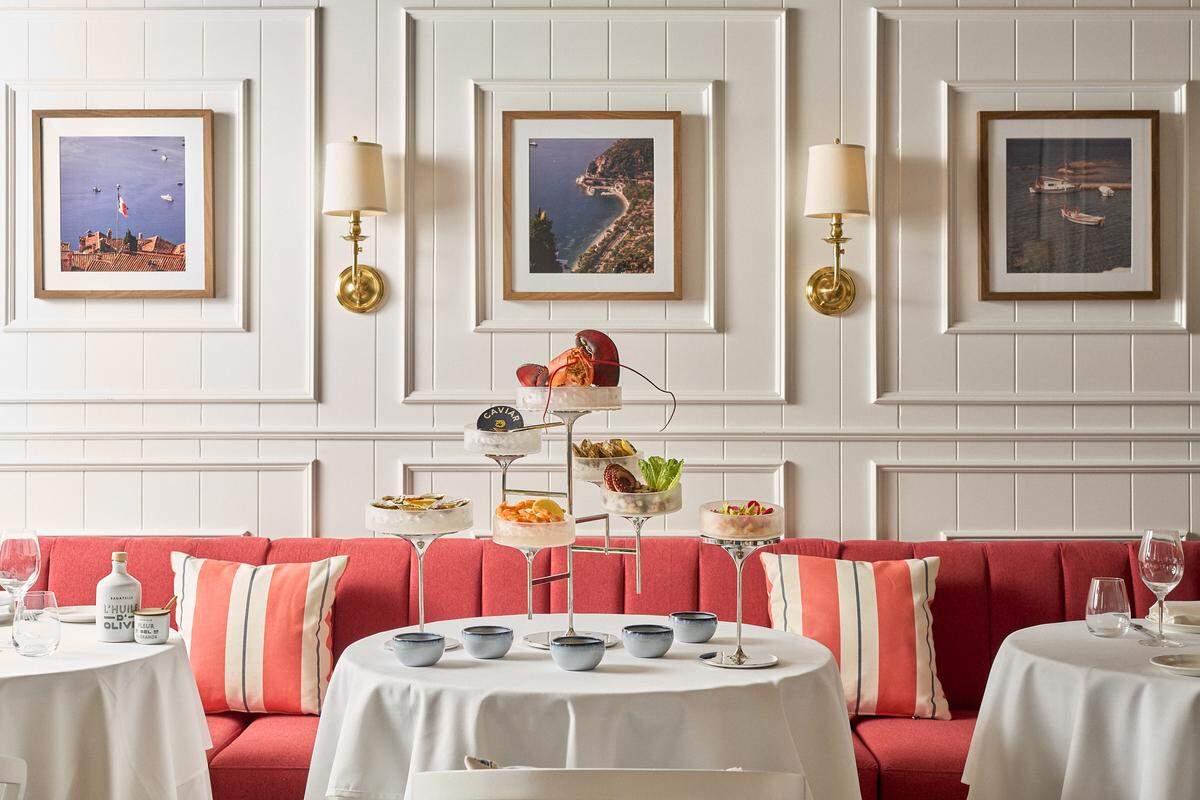 The dining room at Bagatelle Miami River.