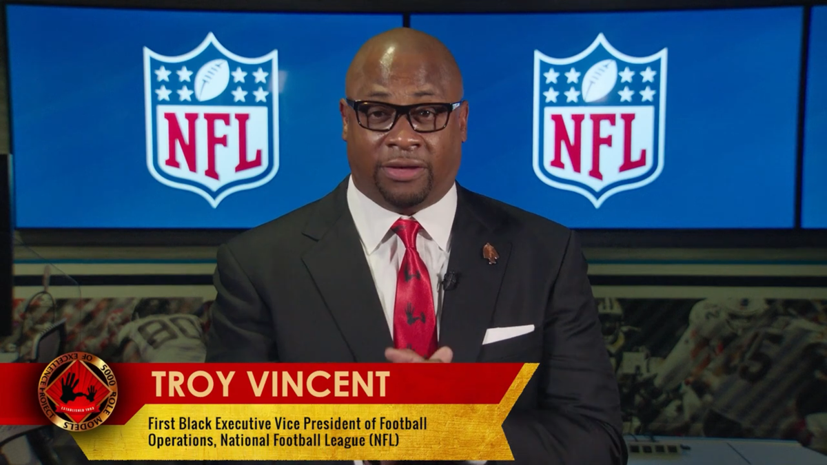 Former Miami Dolphins cornerback Troy Vincent was honored with the 5000 Role Models of Excellence Dr. Martin Luther King Jr. Freedom and Justice Award.
