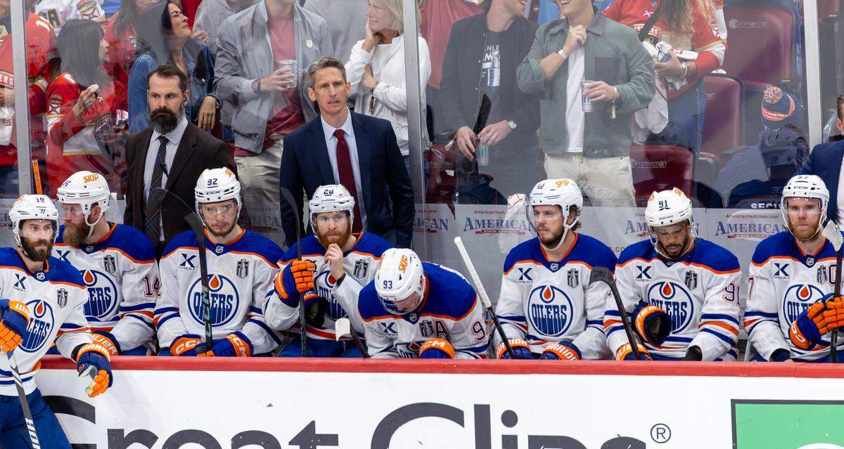 Edmonton Oilers head coach Kris Knoblauch looks from the bench in the third period of Game 6 in the NHL Stanley Cup Final series against the Florida Panthers at Amerant Bank Arena on Tuesday, June 17, 2025, in Sunrise, Fla.