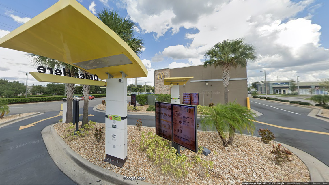 McDonald‘s drive-thru dispute ends with employee shooting customer, FL cops say