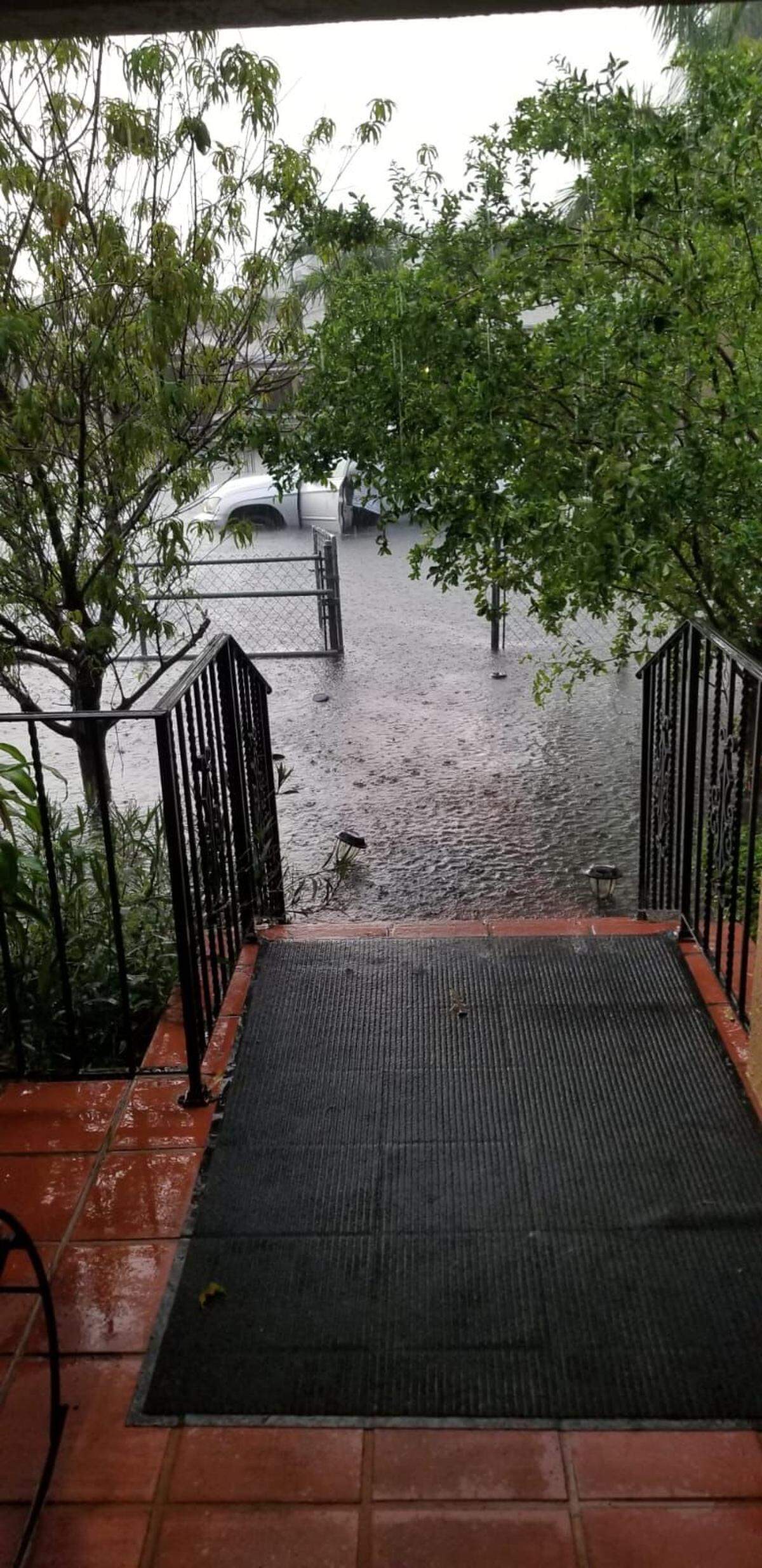 A strong rainstorm is enough to flood 4th Street in Flagami, and residents want the city to fix the problems soon.