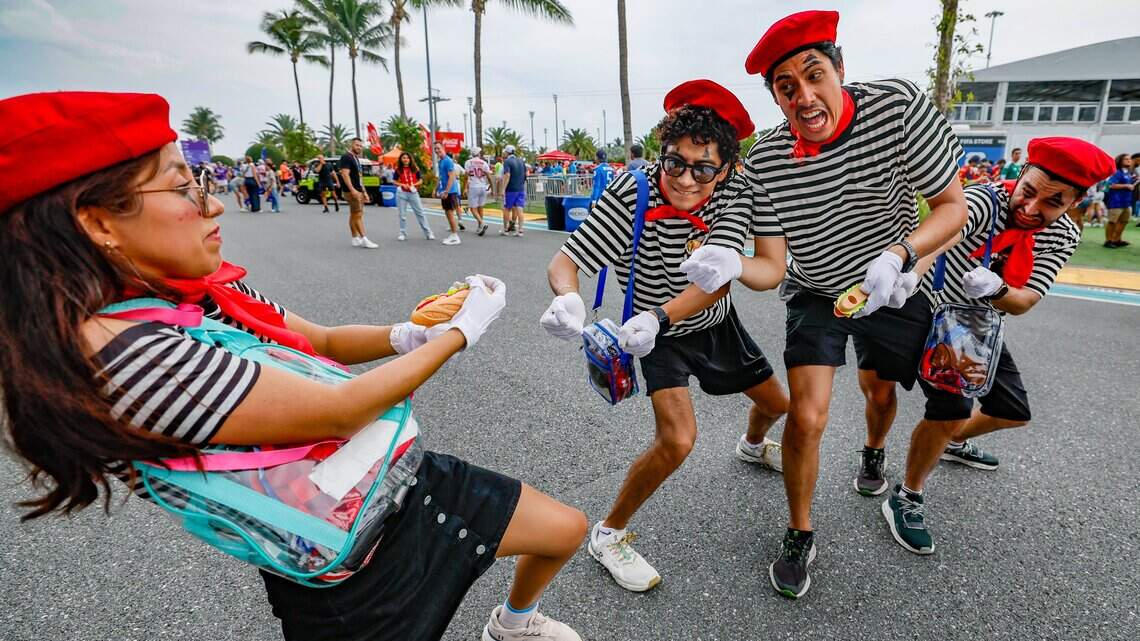 World Cup live updates: What to know about England vs. France in Miami Gardens