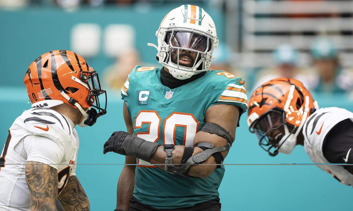 Miami Dolphins linebacker Jordyn Brooks (20) reacts after the Cincinnati Bengals scored in the second half of their NFL game at Hard Rock Stadium on Sunday, Dec. 21, 2025, in Miami Gardens, Fla.